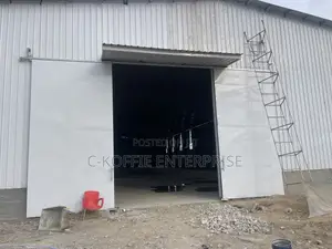 1100 SQM Warehouse at Spintex for Rent