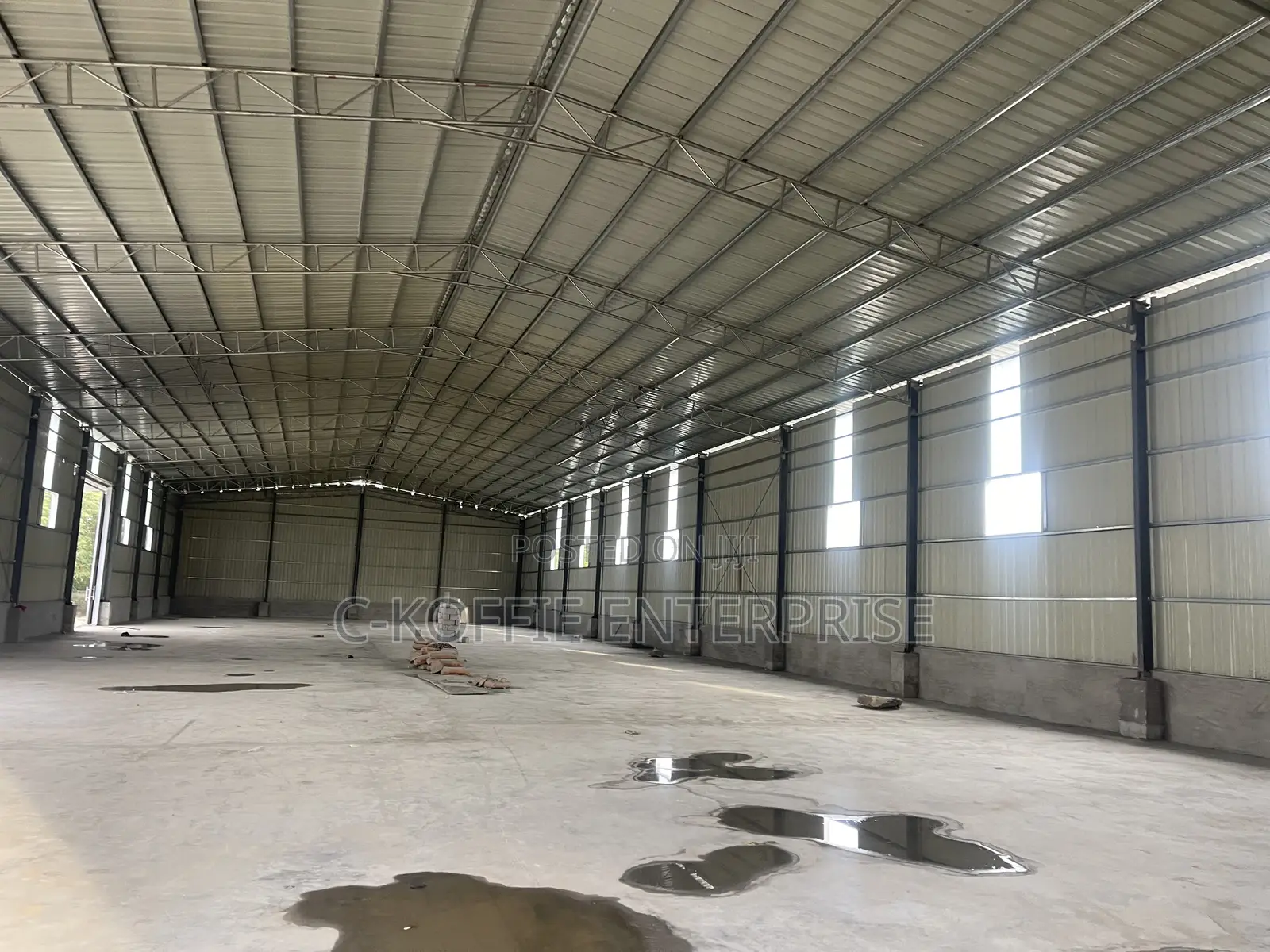 1100 SQM Warehouse at Spintex for Rent