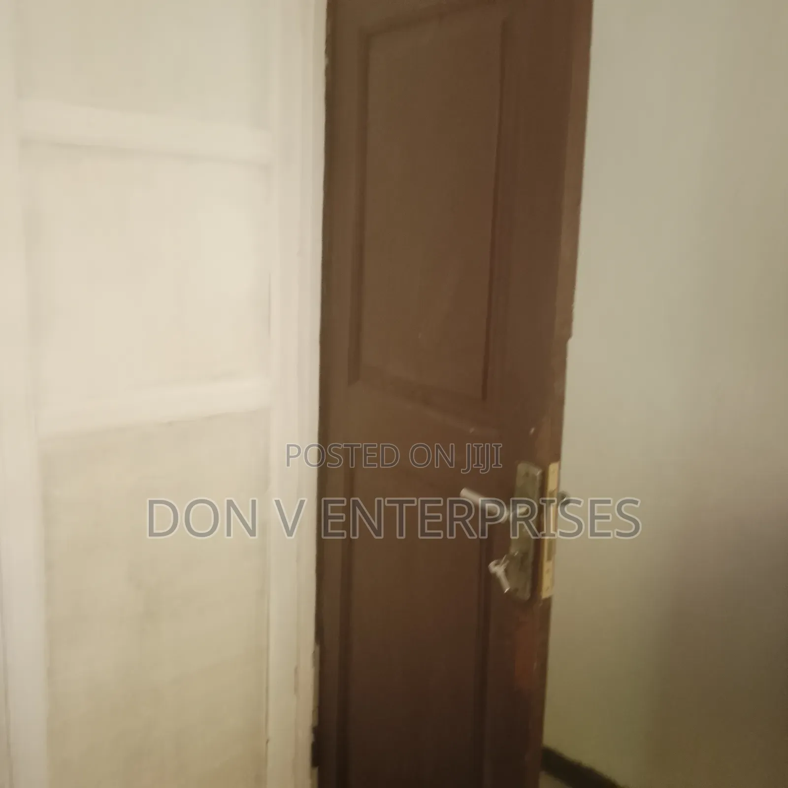 Mini Flat in Don V Enterprise, Ashomang Estate for rent
