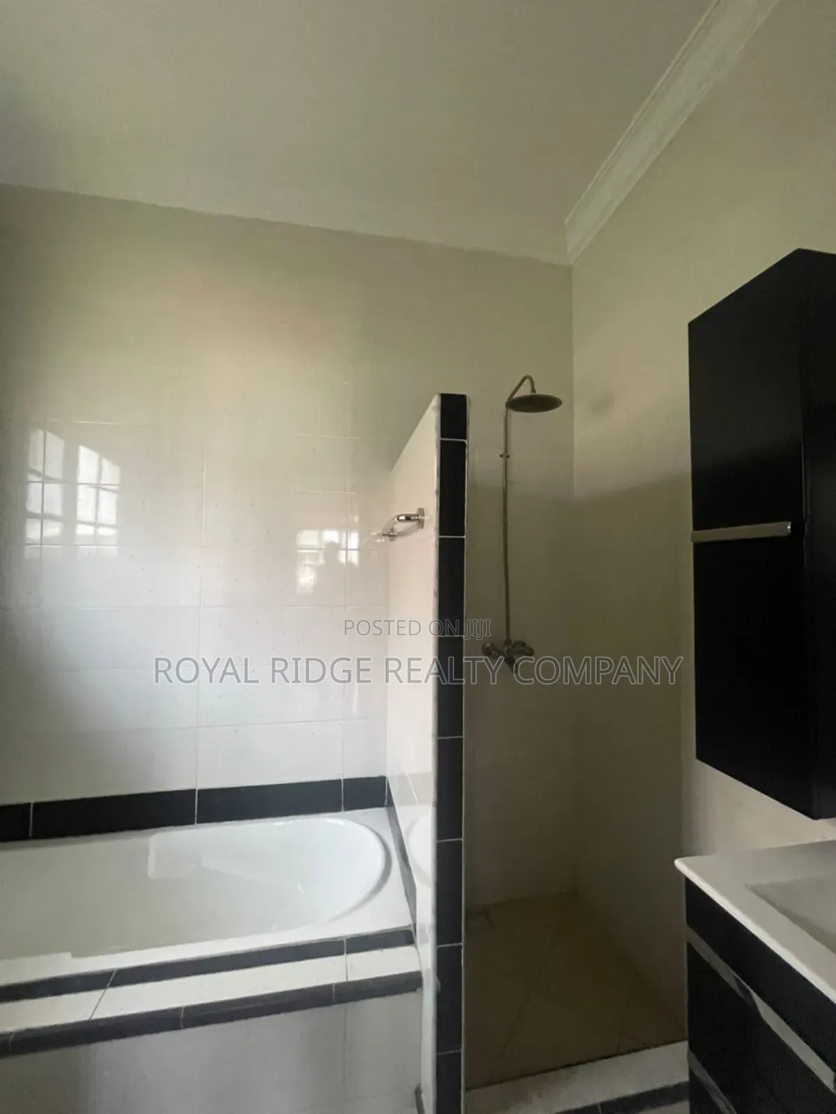 Furnished 4bdrm House in Achimota, Accra Metropolitan for rent