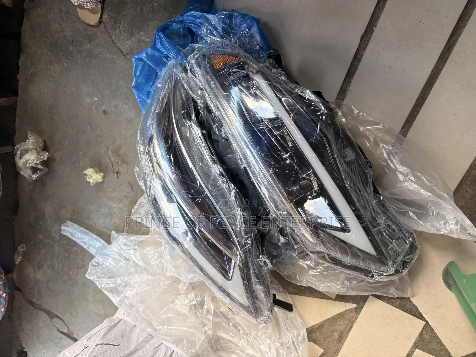 Corolla 2009 2010 2912 2013 Spec or Upgrade Headlight