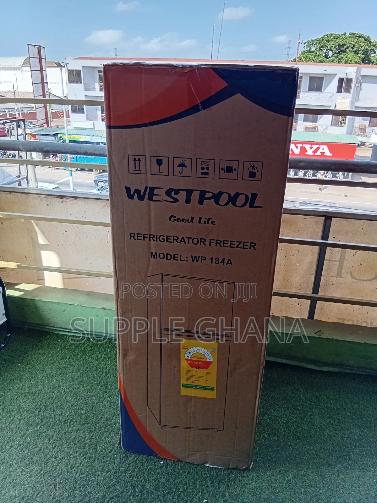 Westpool 138 Litres Fridge Freezer – Compact Double Door Refrigerator