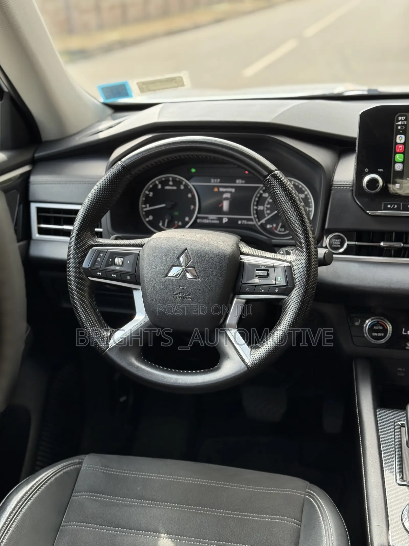 Mitsubishi Outlander SE 2023 White