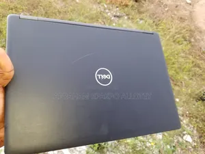 Laptop Dell Latitude 5490 8GB Intel Core I5 SSHD (Hybrid) 256GB