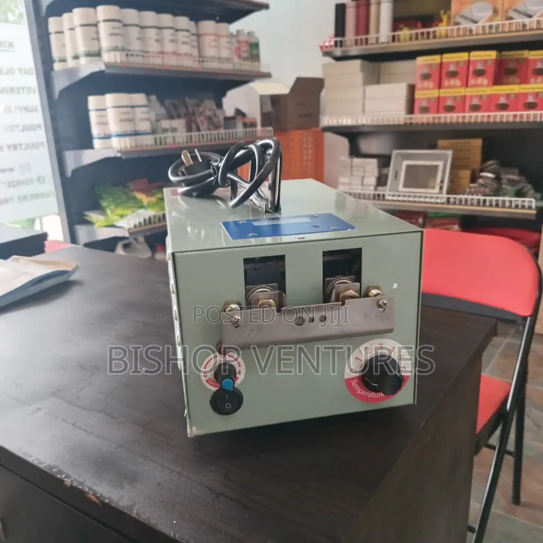 Automatic Debeaker Machine With Auto Counter Sealed In Box