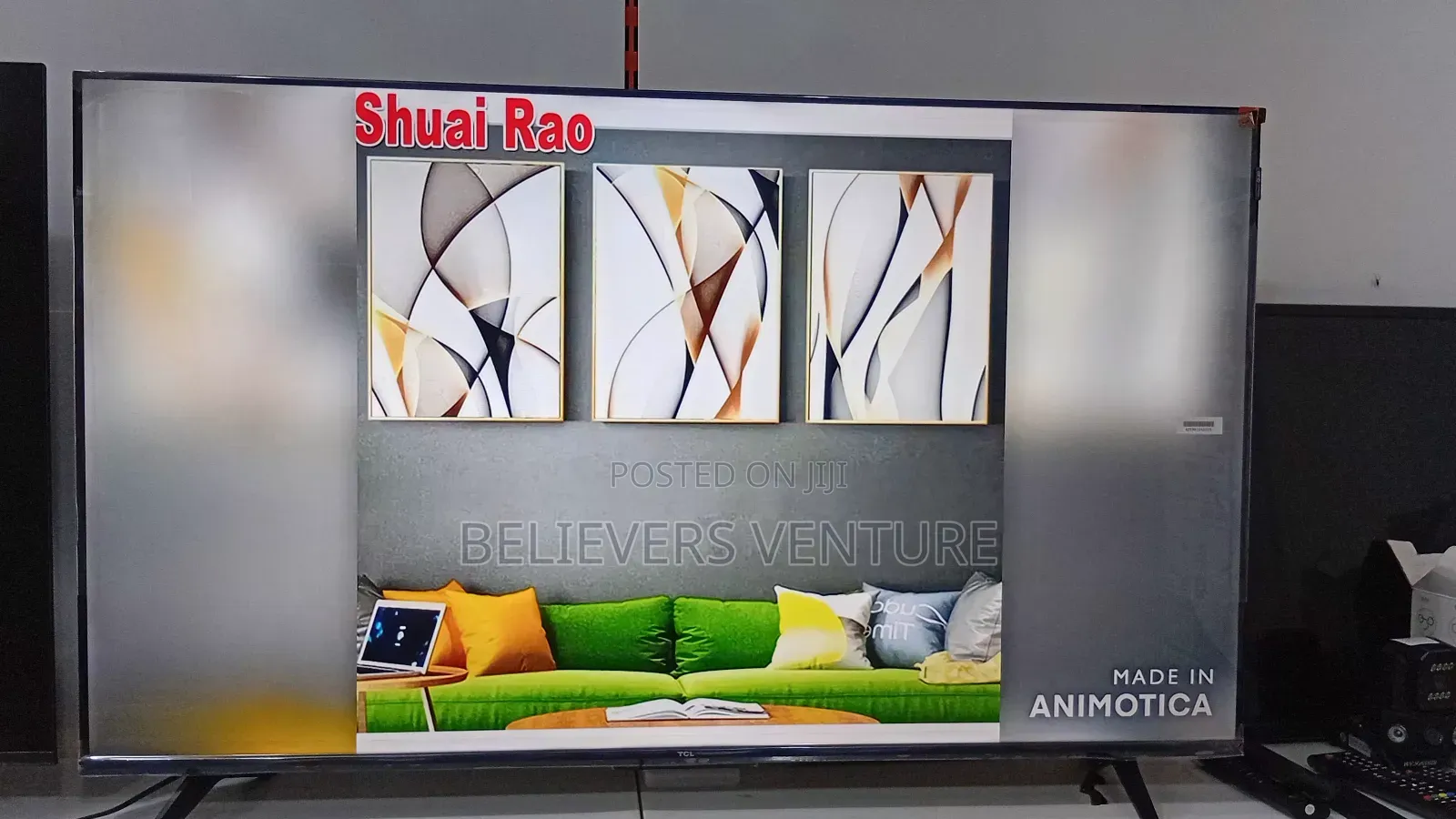 Designed for Pure Picture Power – 50” Qled Smart Display