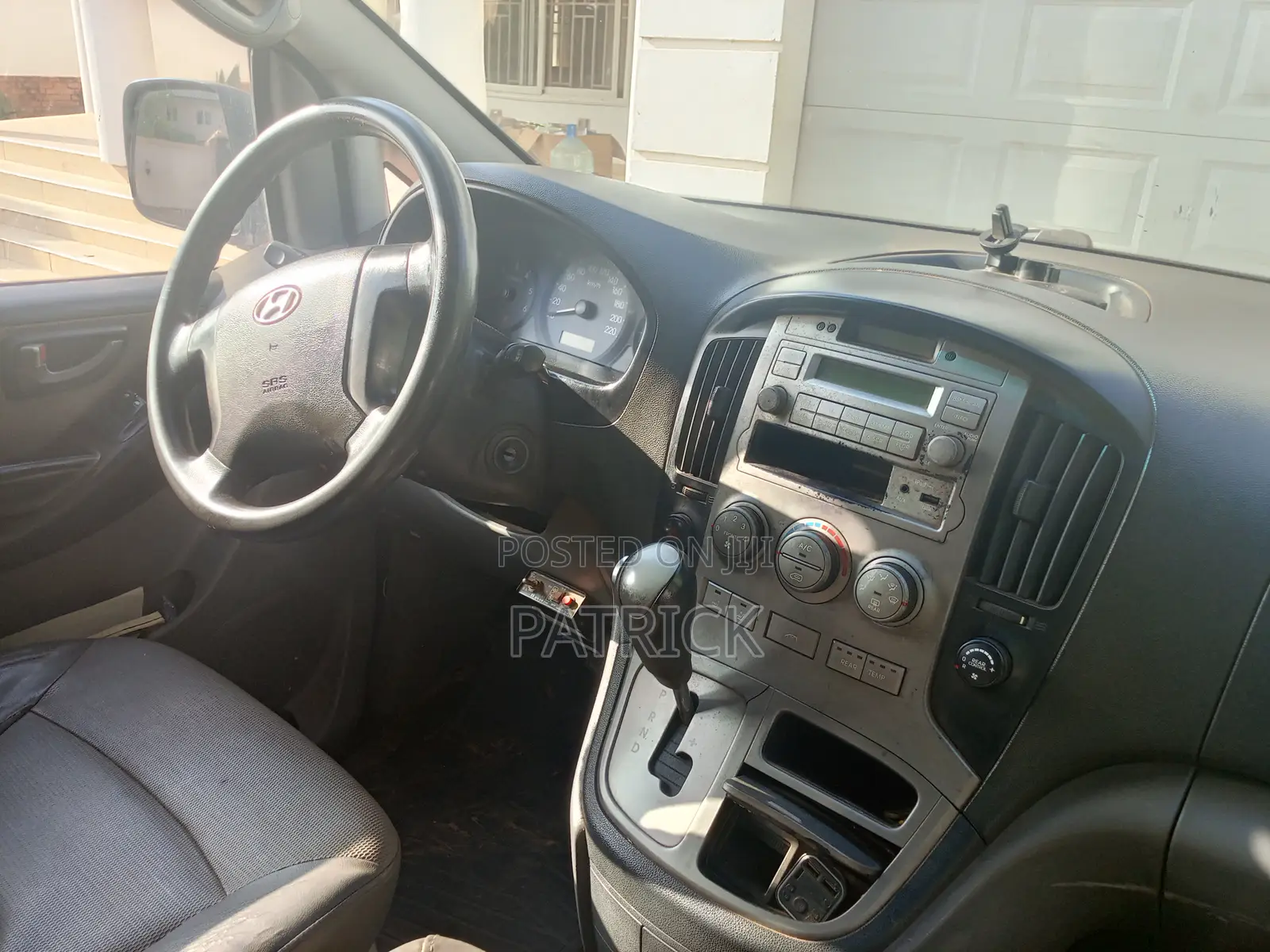 Hyundai Starex 2010