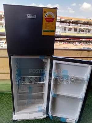 Accelerated Westpool Fridge Freezer 136l Fridge Freezer