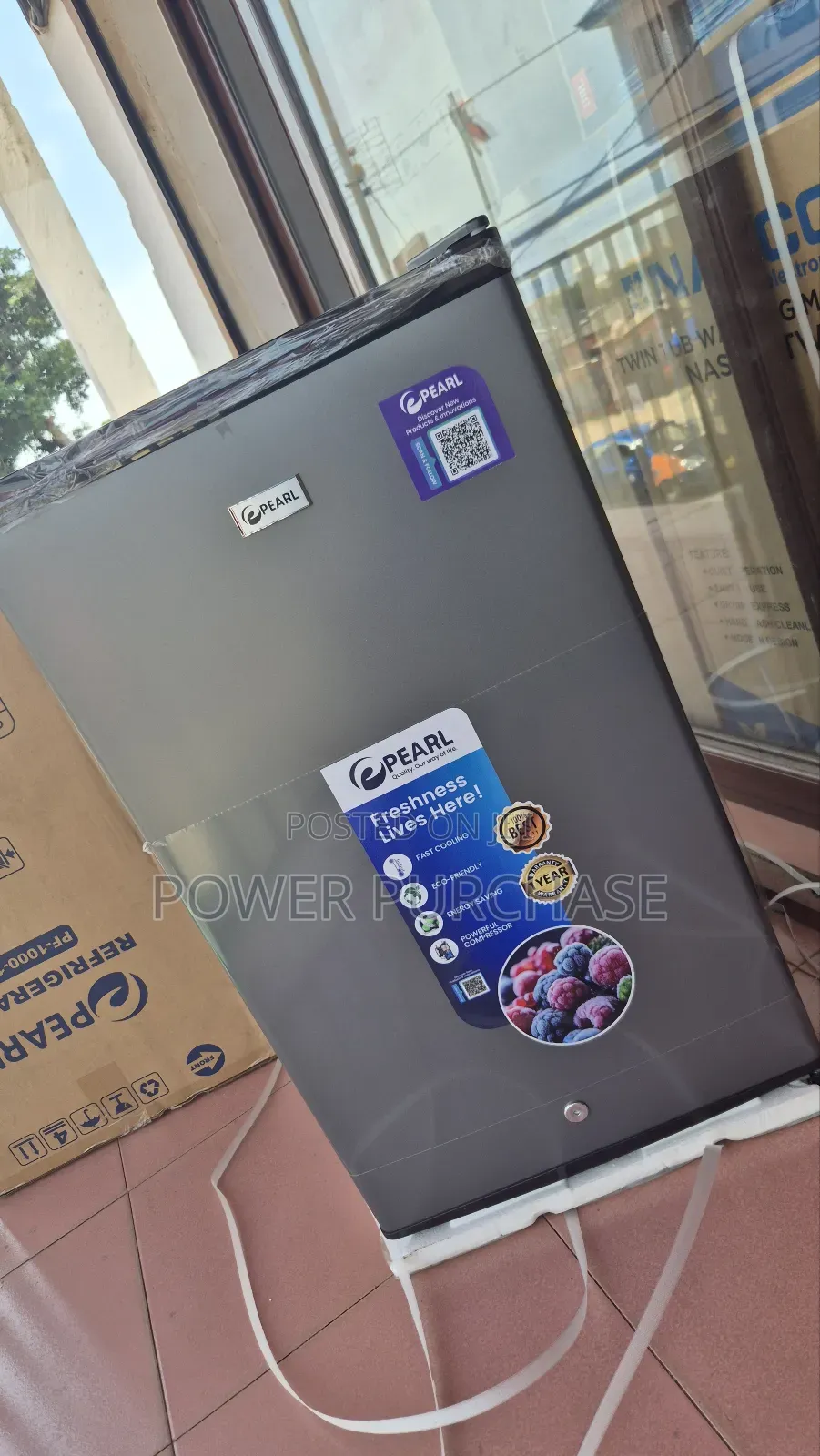 Pearl Single Door Table Top Fridge 92 Litres