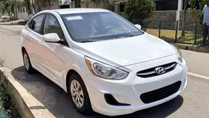 Hyundai Accent SE Sedan 2016 White