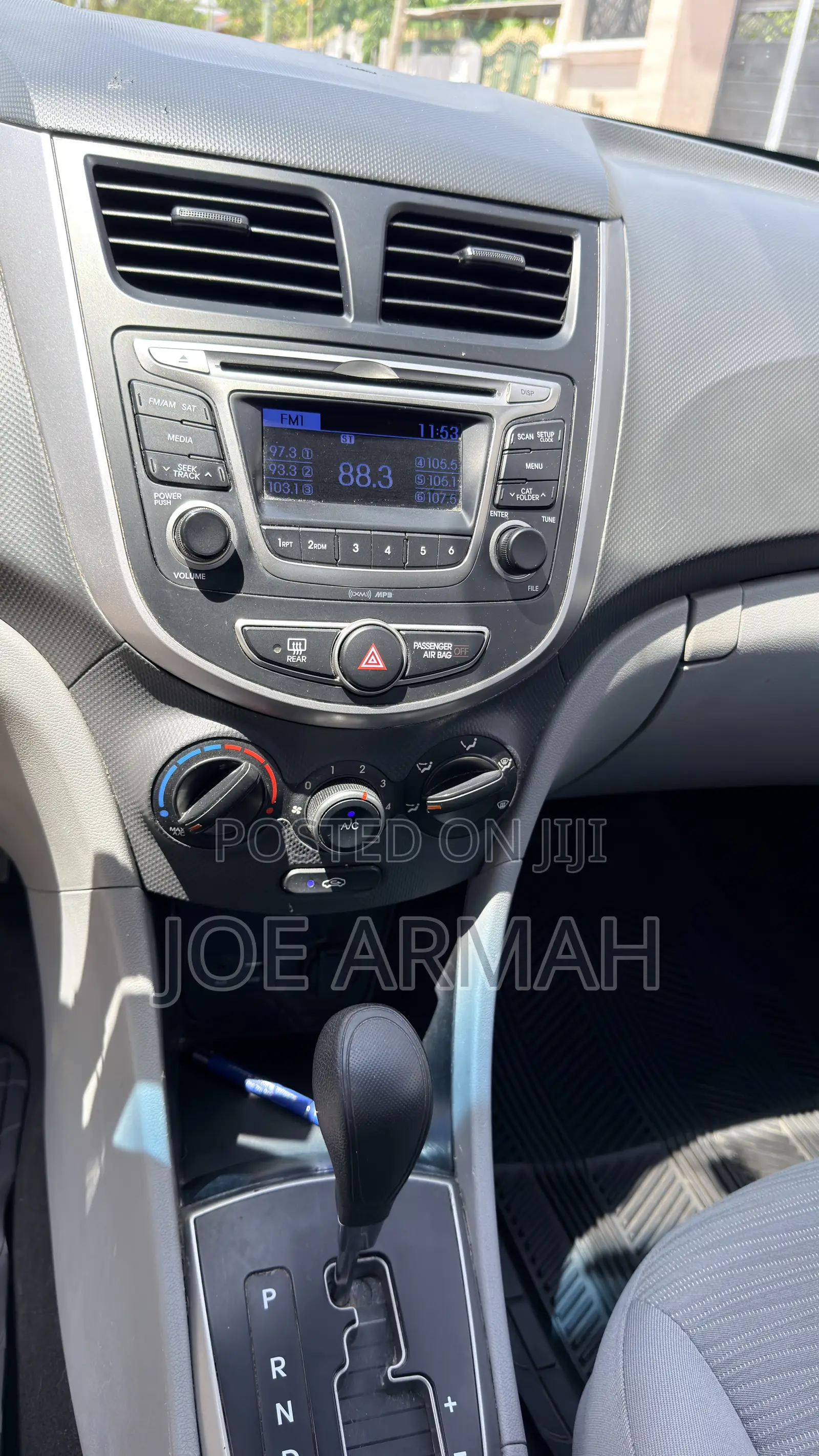 Hyundai Accent SE Sedan 2016 White