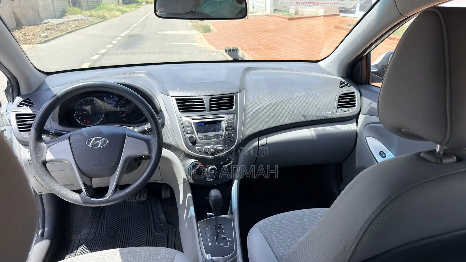 Hyundai Accent SE Sedan 2016 White