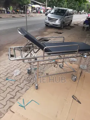 Patient Trolley (Non Adjustable)
