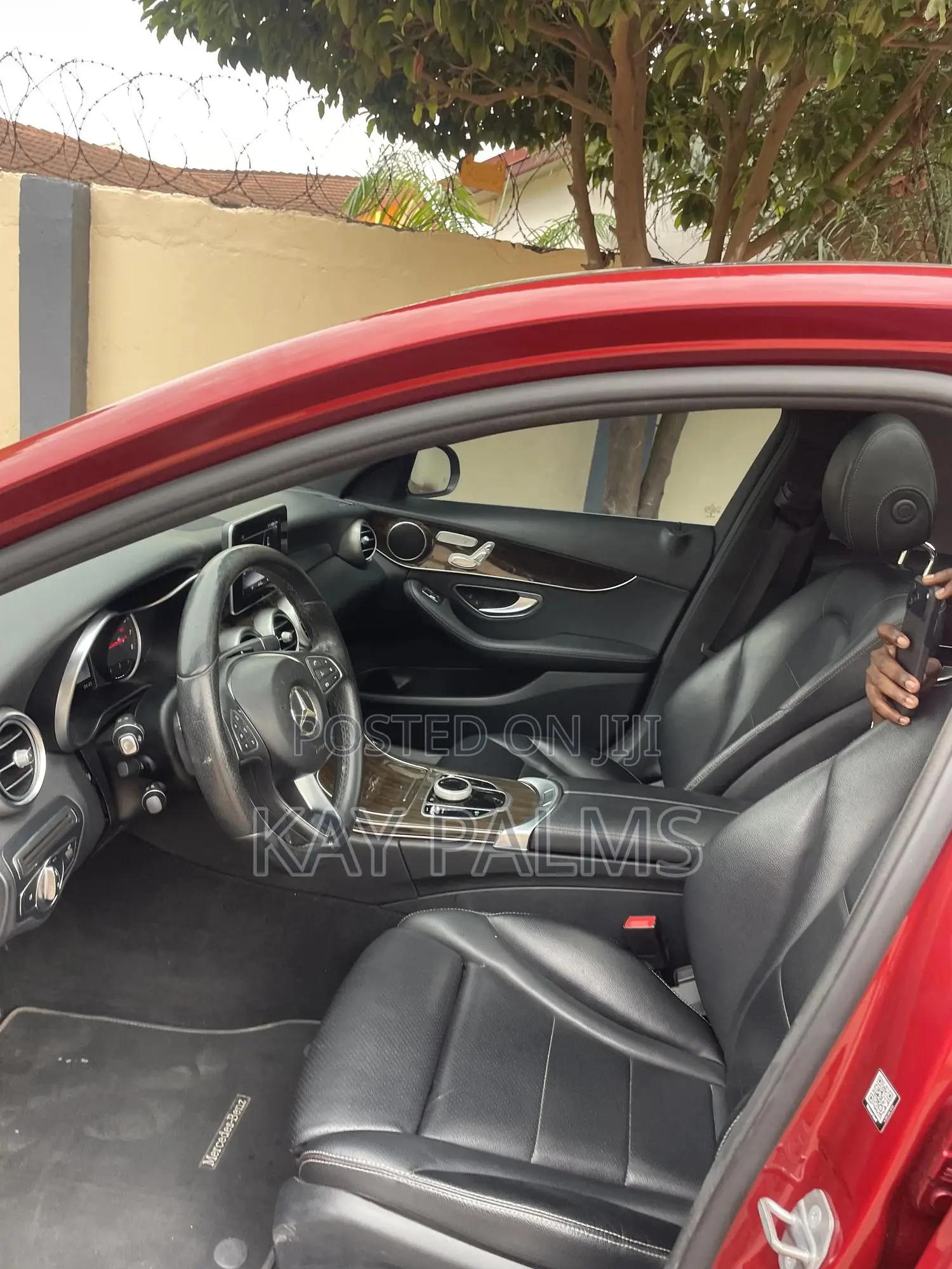 Mercedes-Benz C300 2018 Red