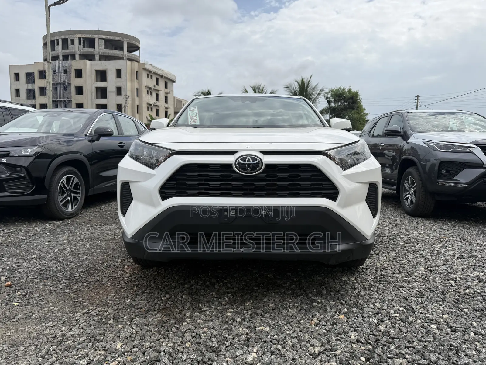 Toyota RAV4 LE AWD 2023 White