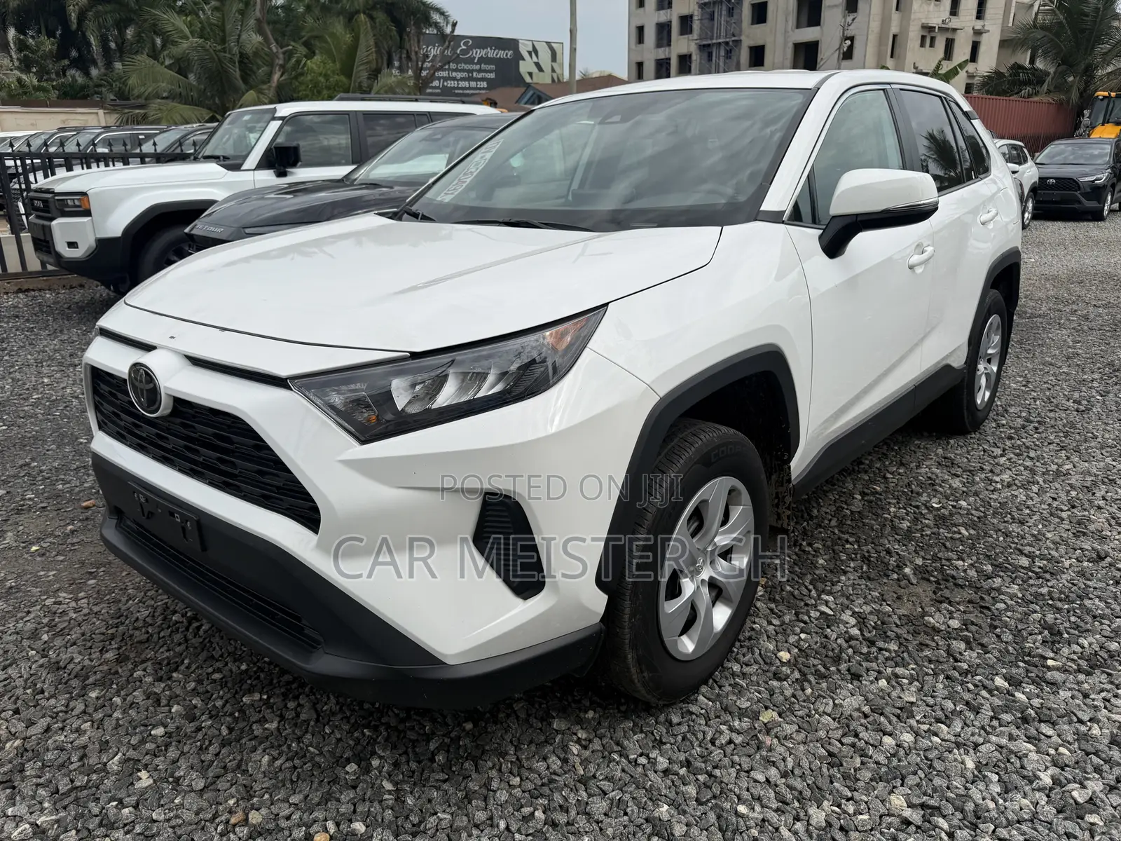 Toyota RAV4 LE AWD 2023 White
