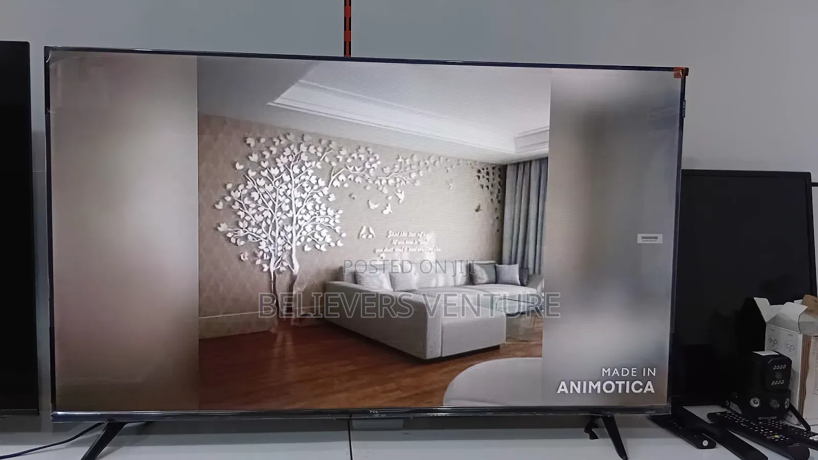 Designed for Modern Homes – 50” Qled Smart Tv