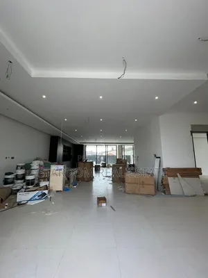 6bdrm Mansion in Adjiringanor, East Legon for sale