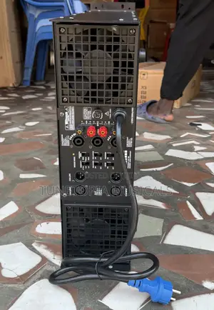 Crest Audio Ca 18 Professional Power Amplifier.
