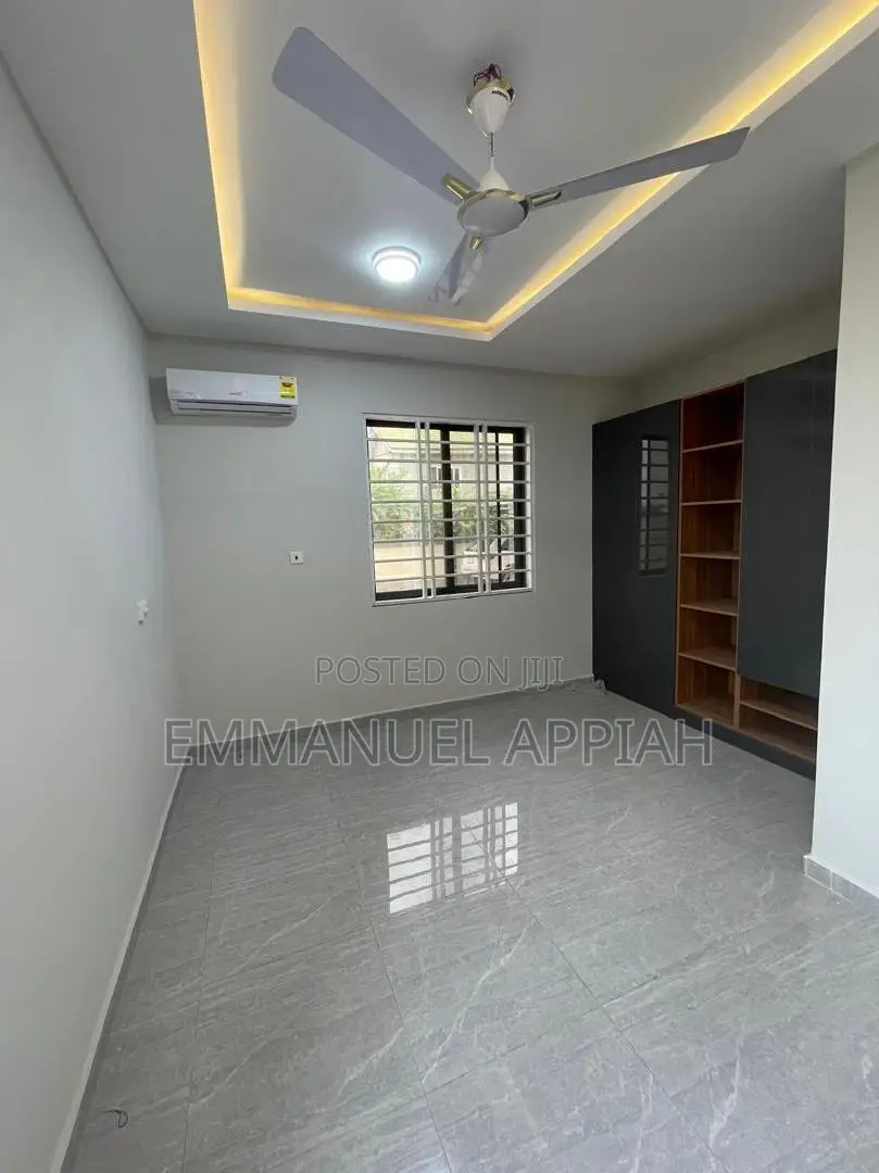 4bdrm House in Haasto Atomic, Haatso for sale