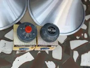 Pair Of Pa Horns With Magnet And Amplifier