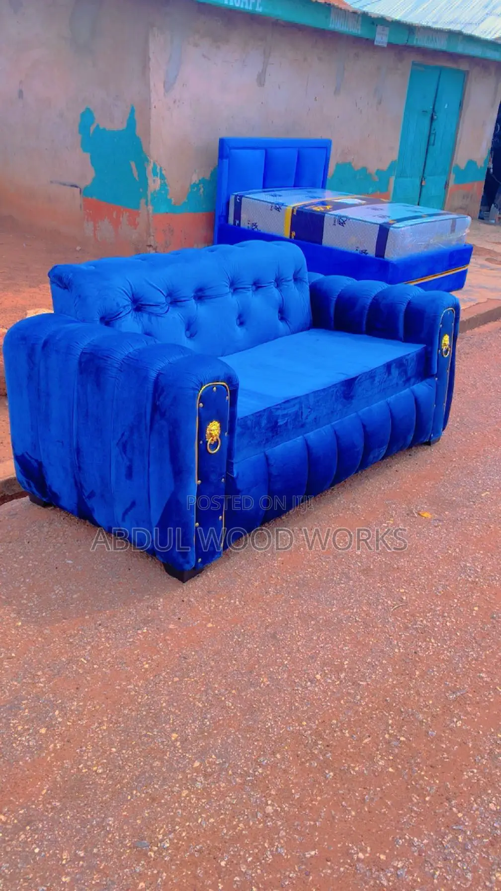 Sofa Lining Chairs