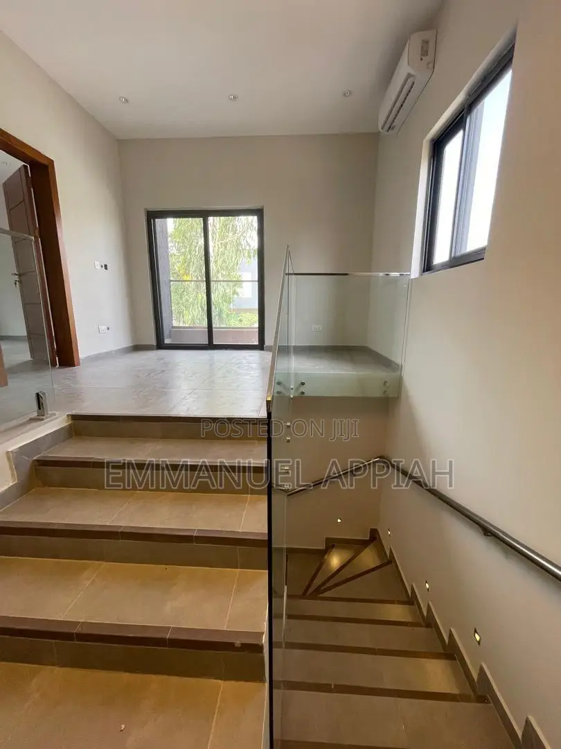 4bdrm House in Patang Village, Accra Metropolitan for sale
