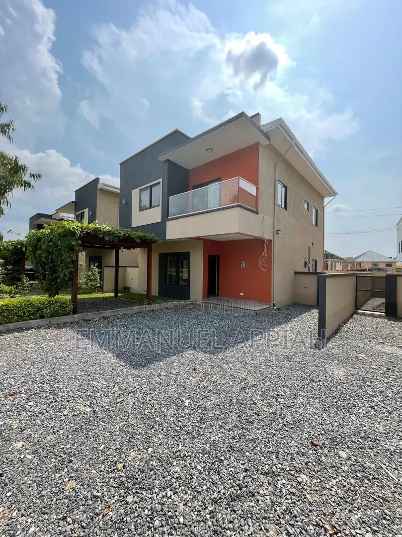4bdrm House in Patang Village, Accra Metropolitan for sale