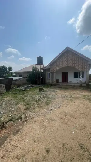 3bdrm House in Hometrust Properties, Amasaman for sale