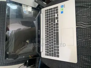 Laptop Asus VivoBook S551LA 8GB Intel Core I7 HDD 500GB