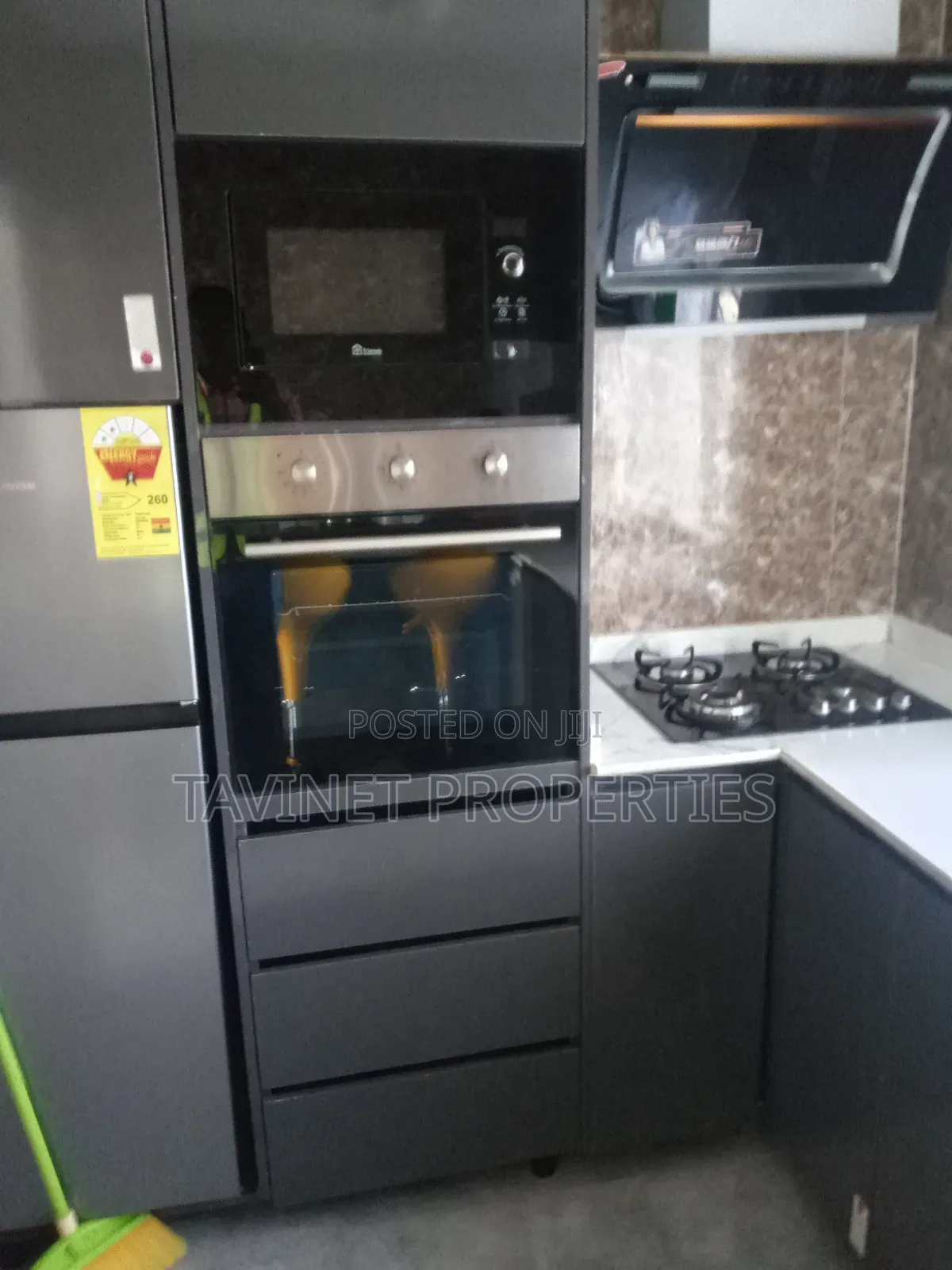 Executive Two Bedrooms Apartment in Ashaley Botwe for Short Let