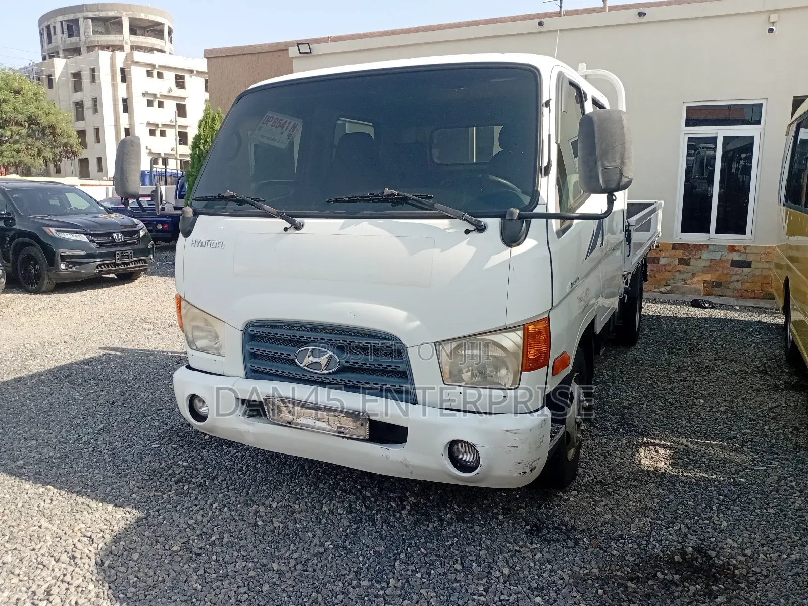 Hyundia 2.5 Tons Double Cabin