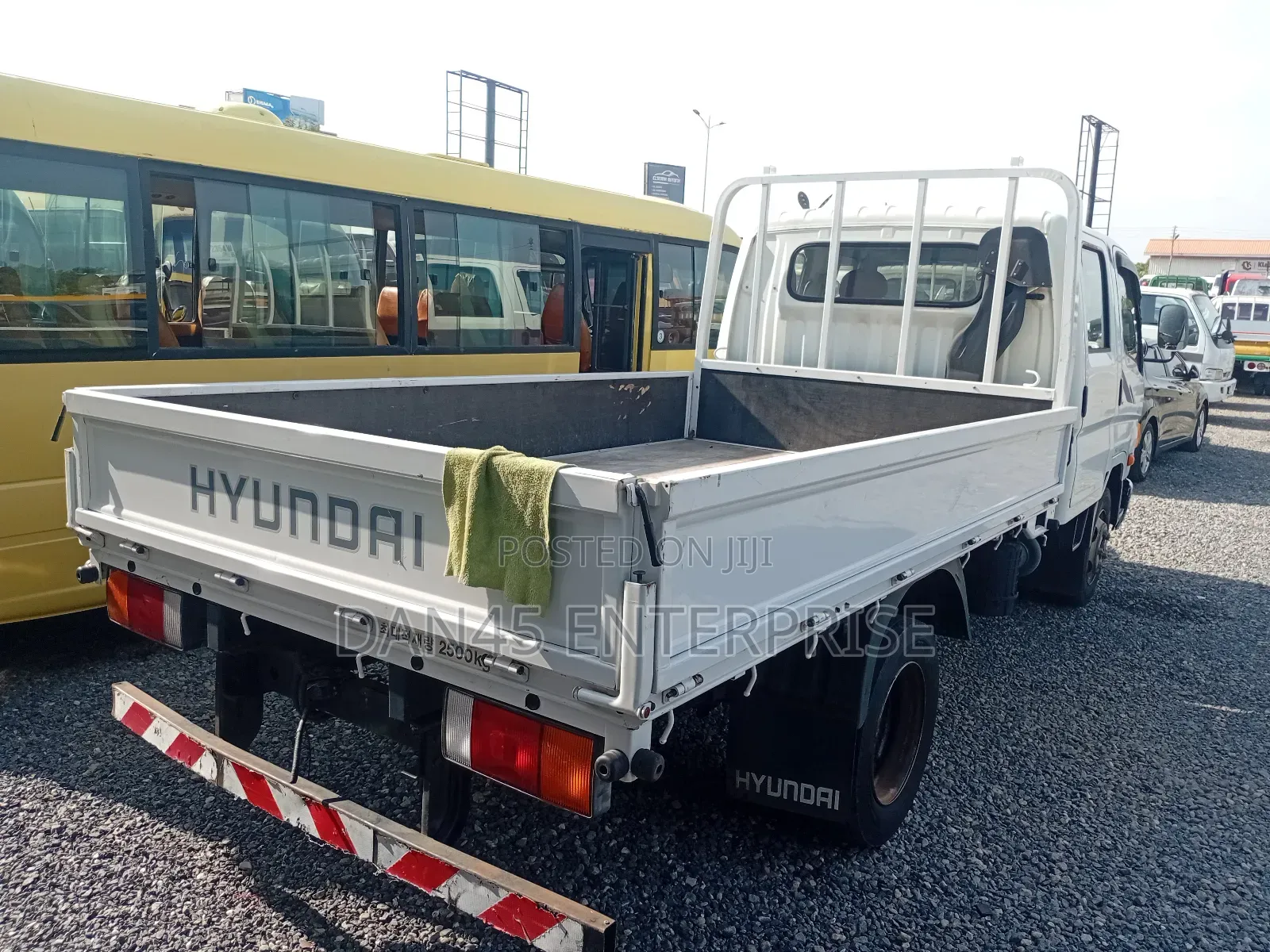 Hyundia 2.5 Tons Double Cabin