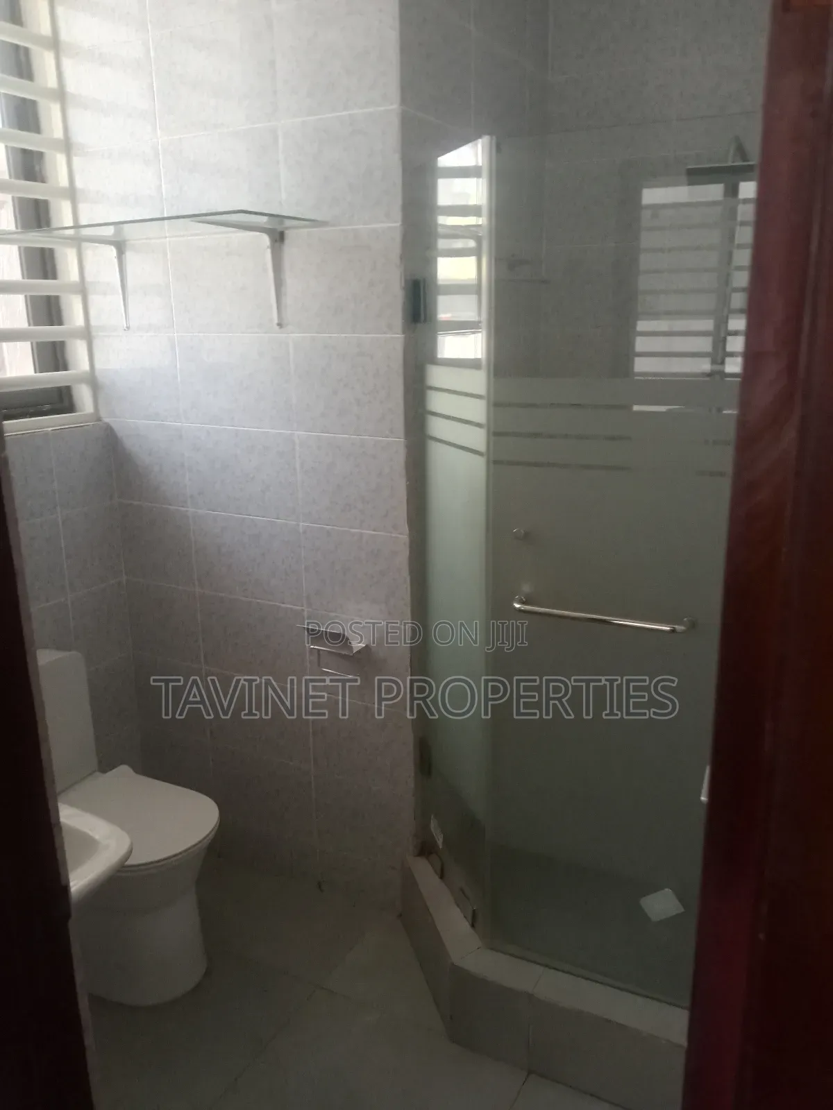 2bdrm Apartment in Adjiriganor for rent