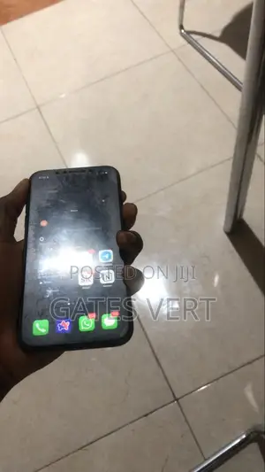 Apple iPhone XR 64 GB Gray