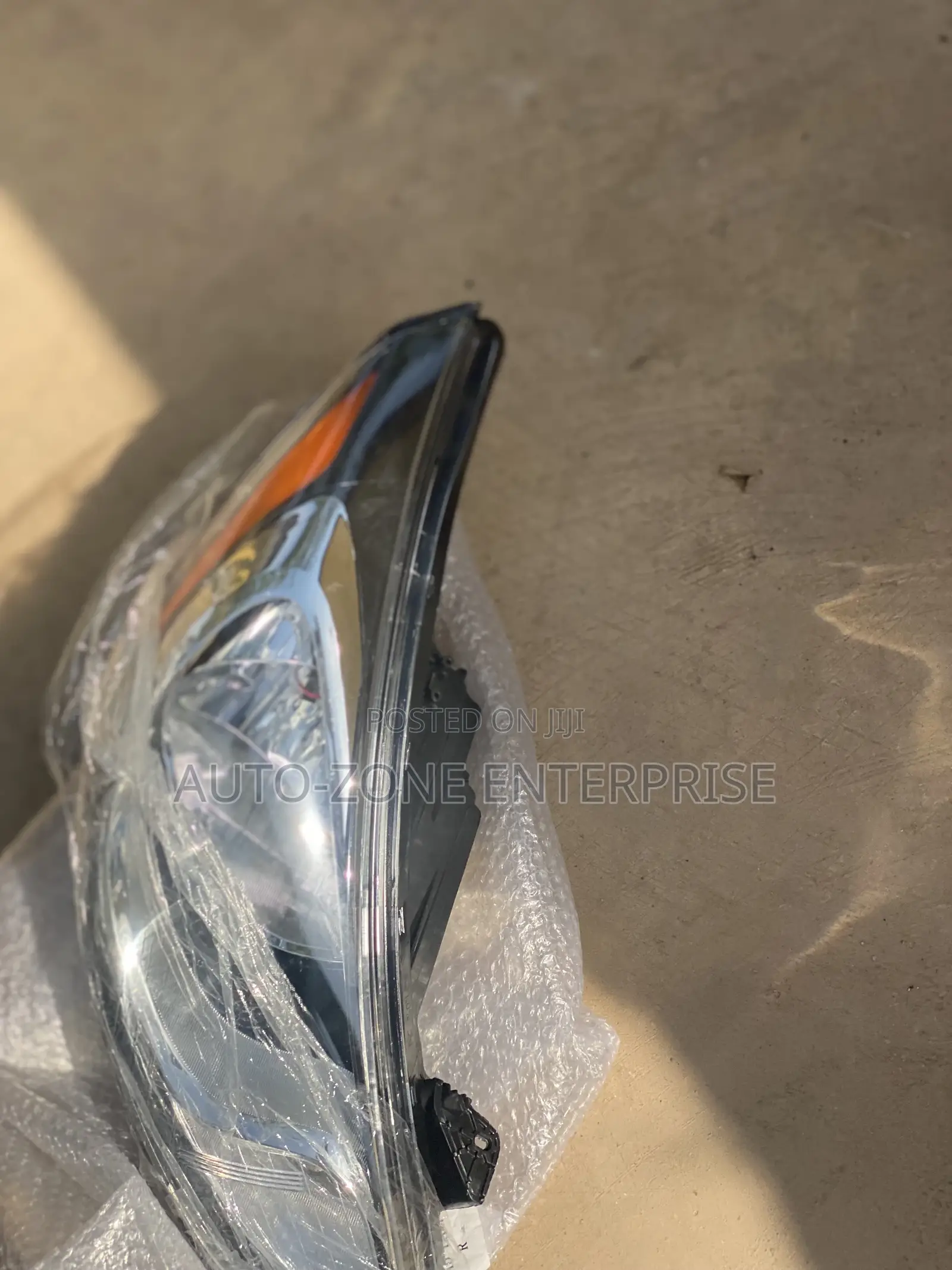 Hyundai Elantra 2012 Headlight