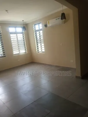3bdrm Apartment in Adjiriganor for rent