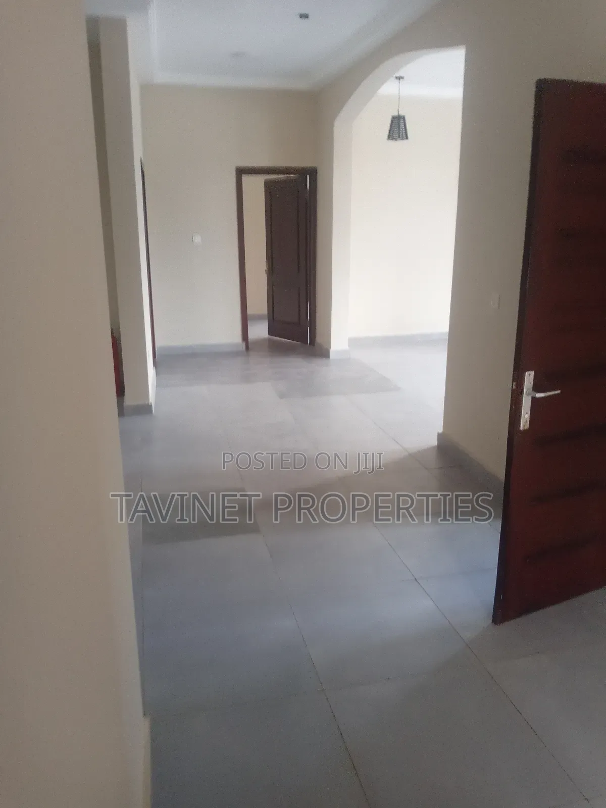 3bdrm Apartment in Adjiriganor for rent
