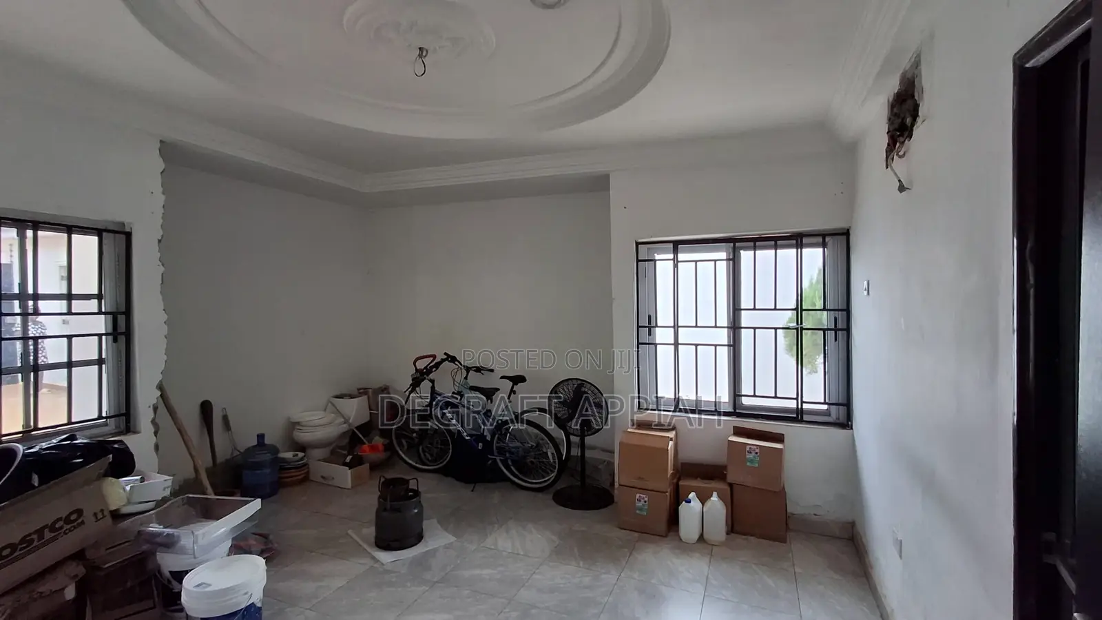 12bdrm House in Abuakwa, Kumasi for sale