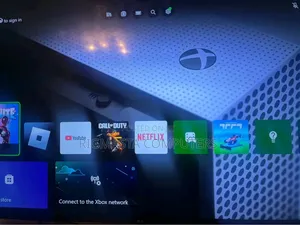 White Xbox One S