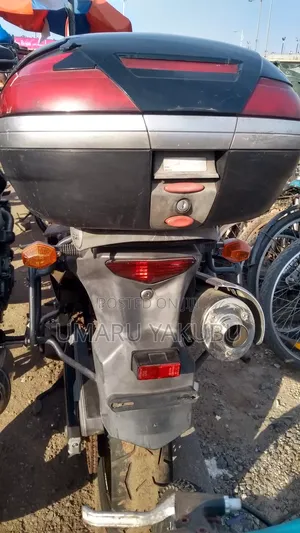 Suzuki Sport 2025 Black