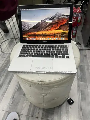 Laptop Apple MacBook 2011 4GB Intel Core I7 HDD 750GB