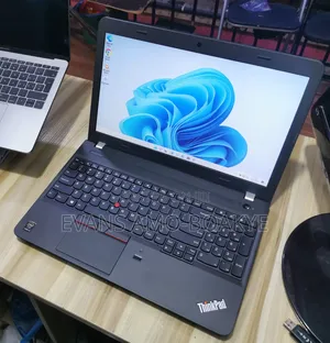 Laptop Lenovo ThinkPad Edge E550 8GB Intel Core I5 HDD 500GB