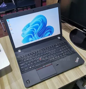 Laptop Lenovo ThinkPad Edge E550 8GB Intel Core I5 HDD 500GB
