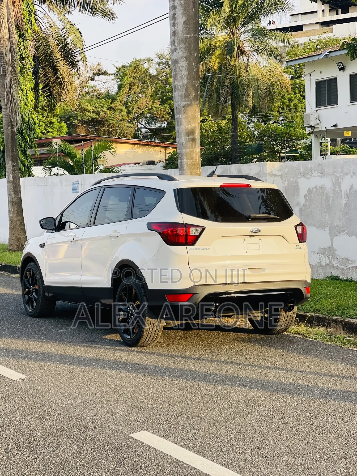Ford Escape SE 4x4 2019 White
