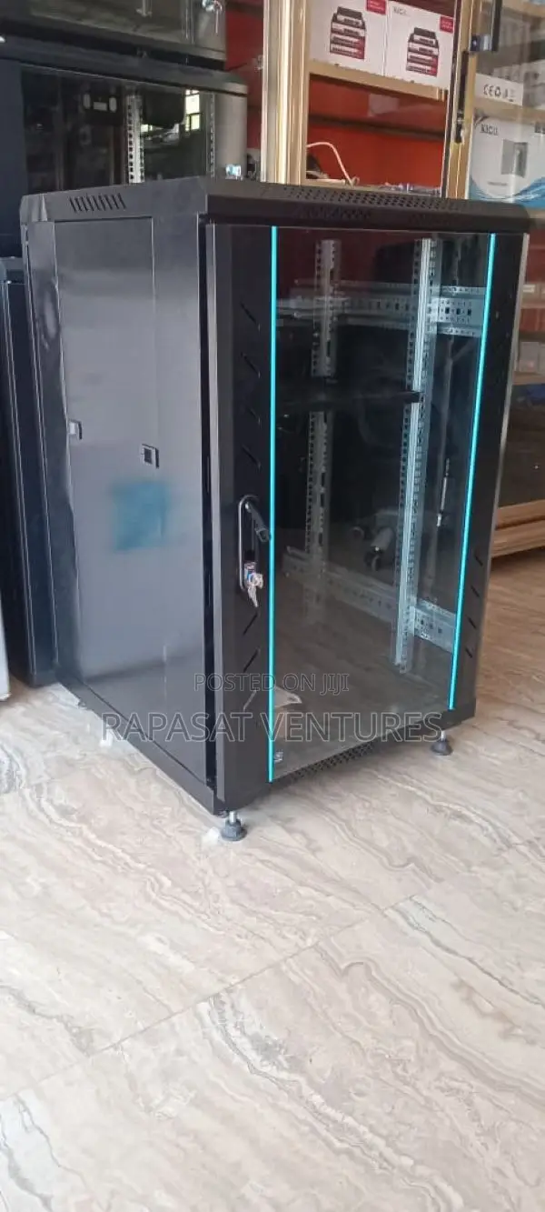 18u Rack With Fan, Tray, Pdu and Wheels