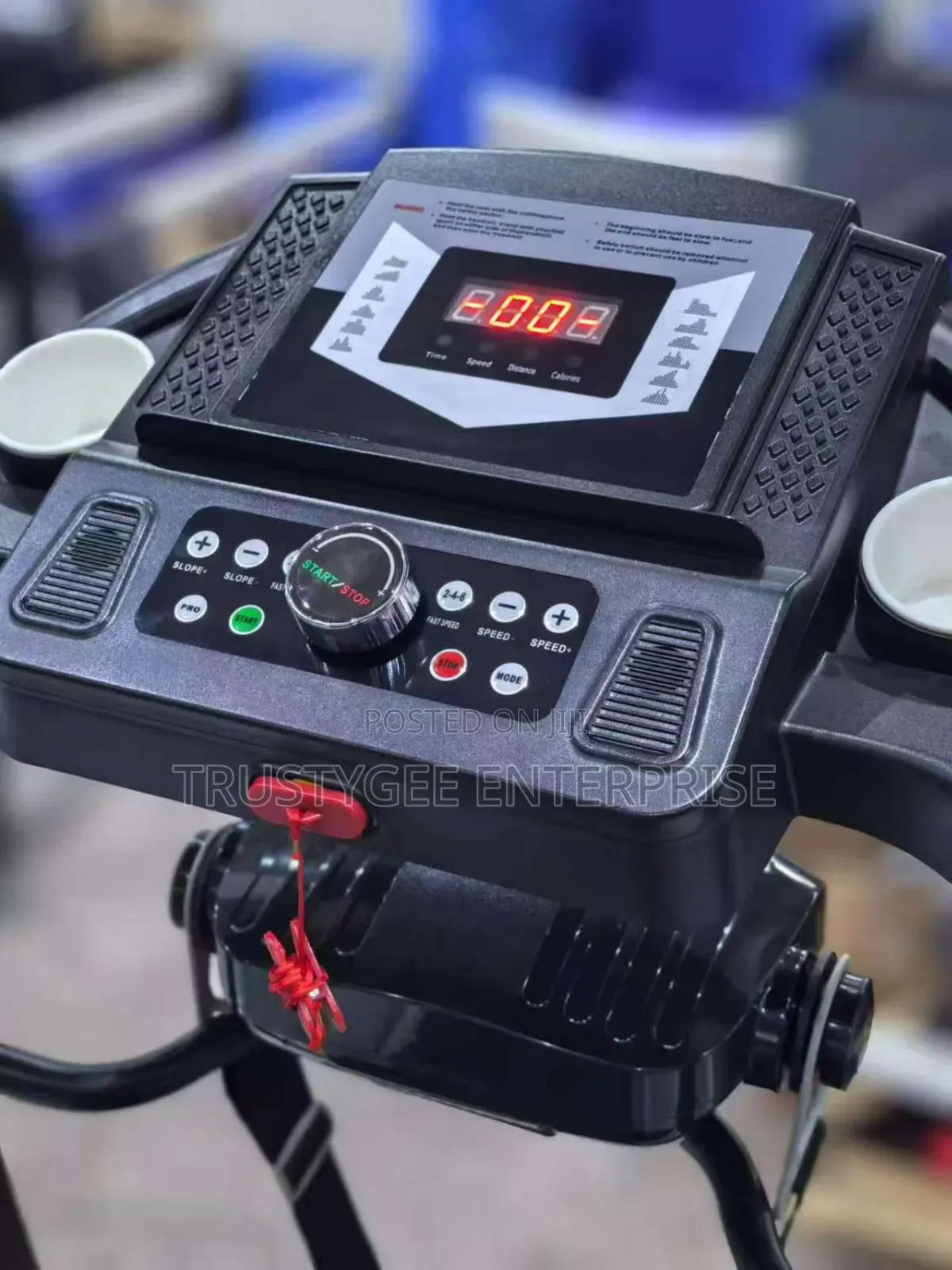 Multi-Functional Treadmill With Auto Incline, Bluetooth.