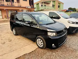 Toyota Voxy 2013 Black
