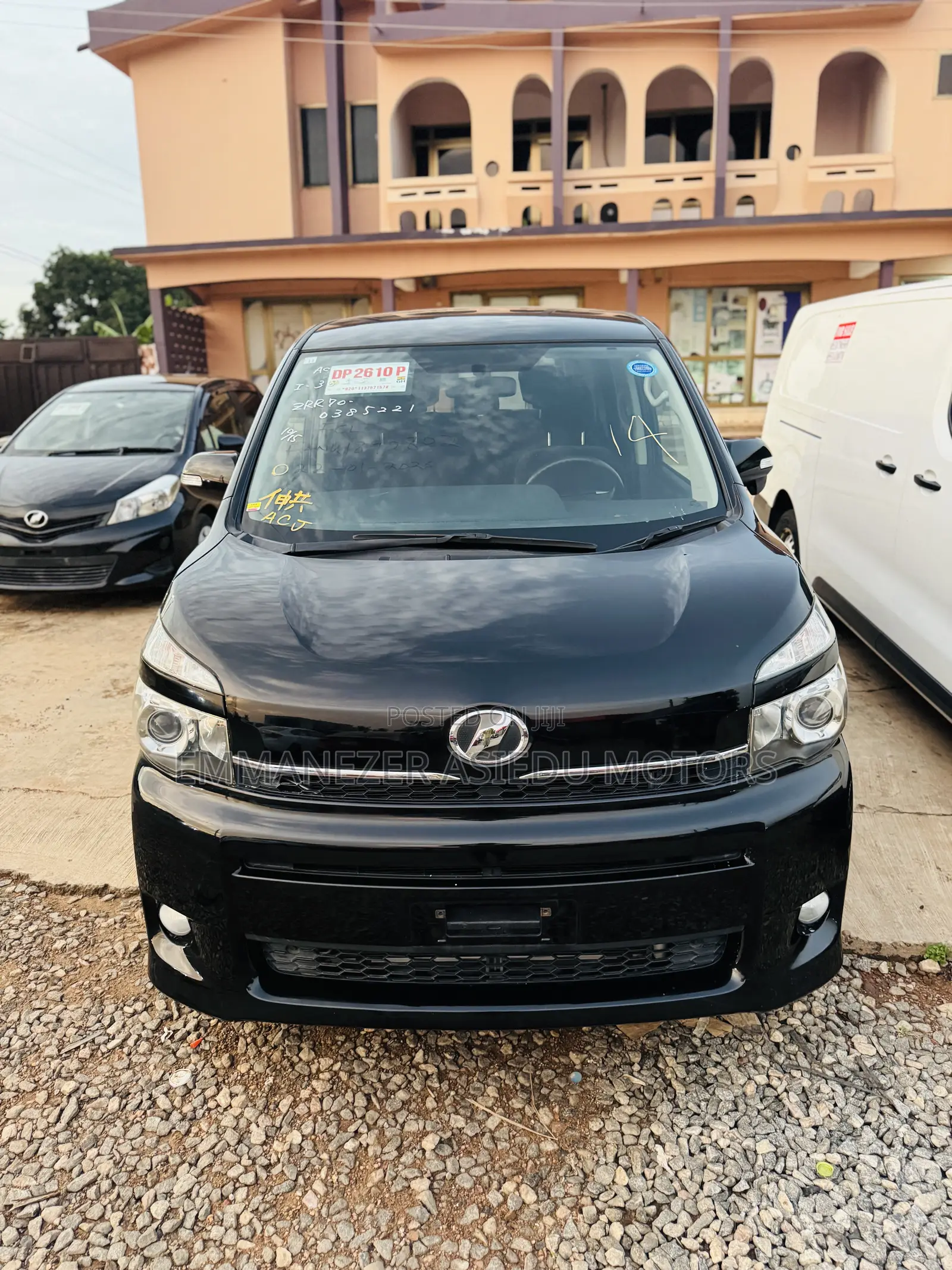Toyota Voxy 2013 Black