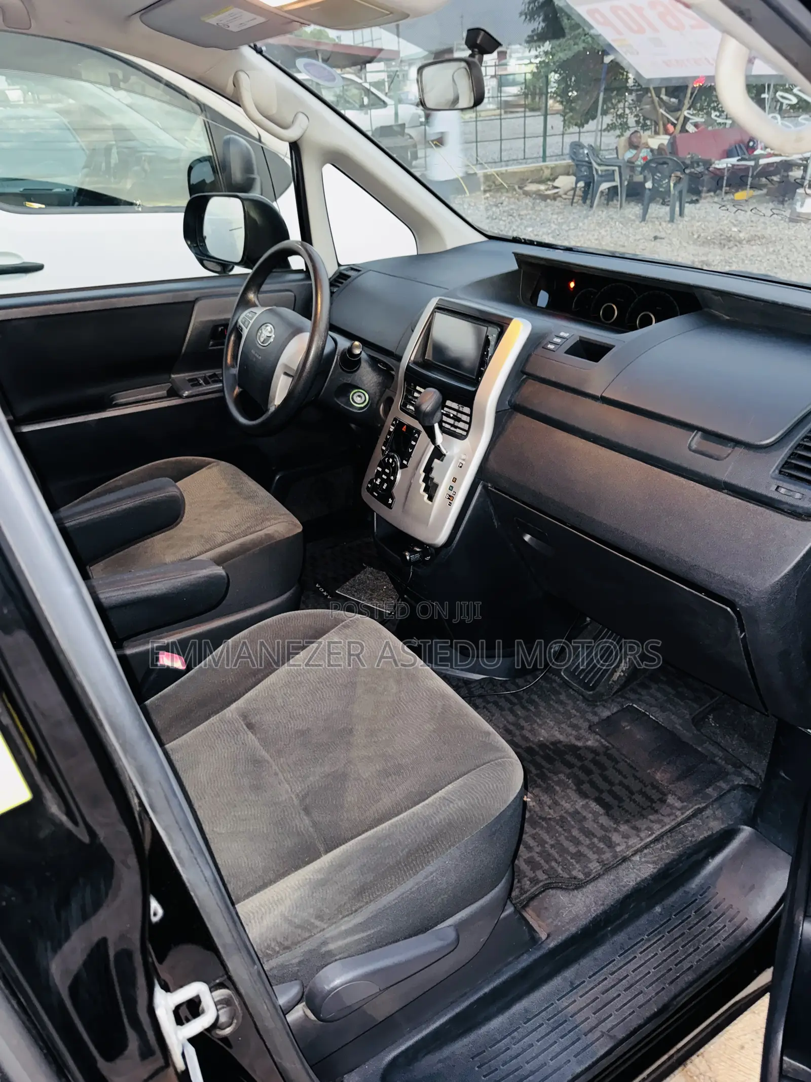 Toyota Voxy 2013 Black